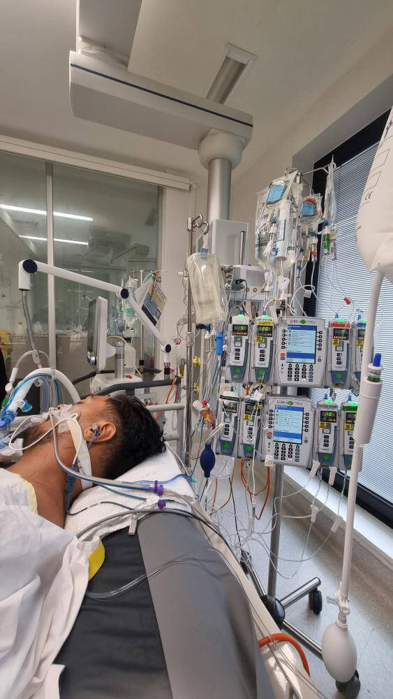 Mona in ICU