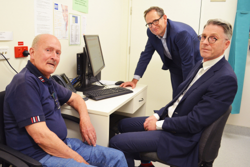 Patient Peter with Prof Jeremy Millar and A/Prof Jeremy Grummet