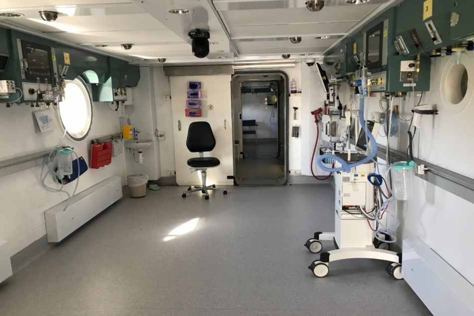Bariatric chamber shop