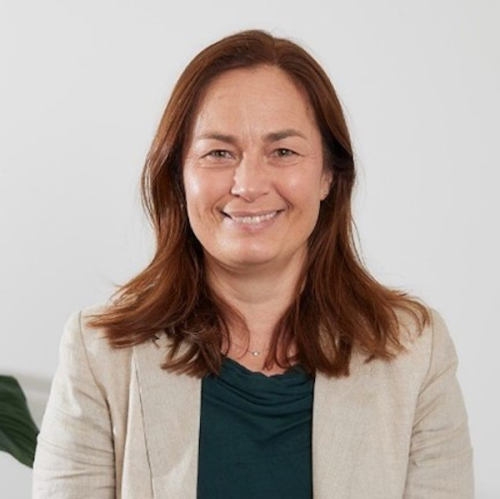 Dr Leah Iles